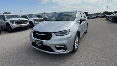 2023 Chrysler Pacifica Touring L FWD