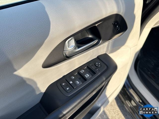 2024 Chrysler Pacifica Touring L FWD