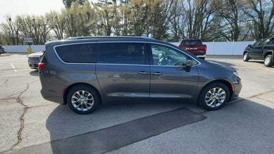 2021 Chrysler Pacifica Touring L FWD
