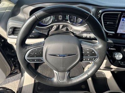 2021 Chrysler Pacifica Touring L FWD