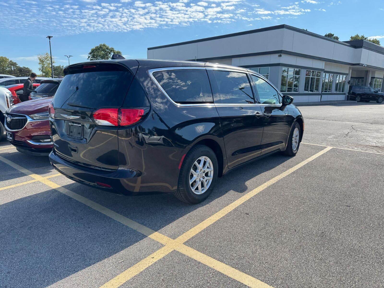 2017 Chrysler Pacifica Touring 4dr Wgn
