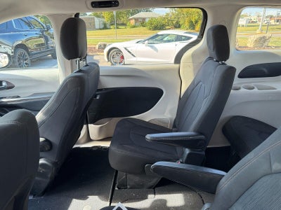 2017 Chrysler Pacifica Touring 4dr Wgn