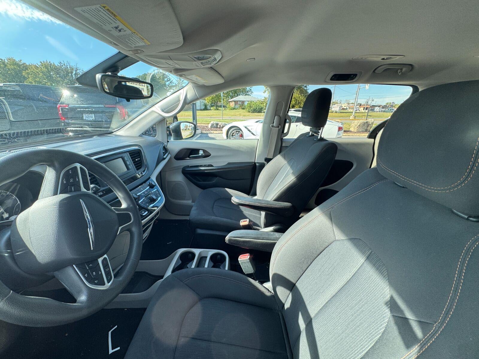 2017 Chrysler Pacifica Touring 4dr Wgn