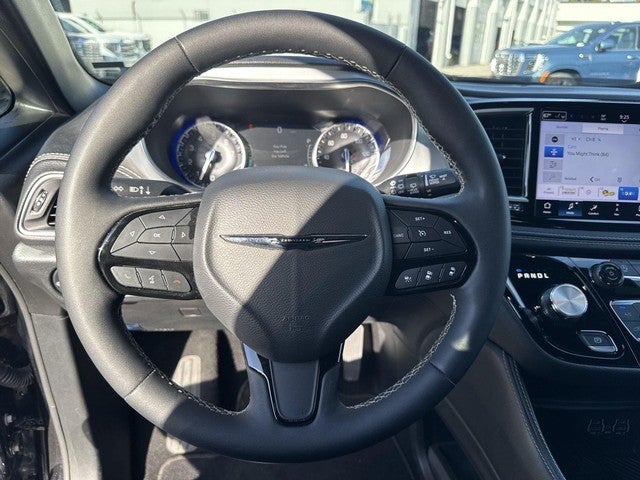 2025 Chrysler Pacifica Limited FWD