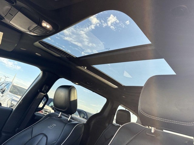 2025 Chrysler Pacifica Limited FWD