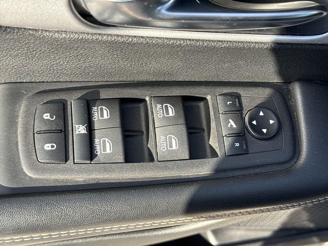 2025 Chrysler Pacifica Limited FWD