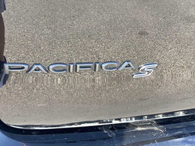 2025 Chrysler Pacifica Limited FWD
