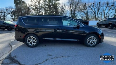 2024 Chrysler Pacifica Limited FWD