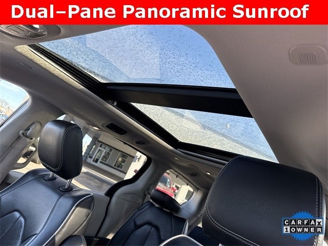 2024 Chrysler Pacifica Limited FWD