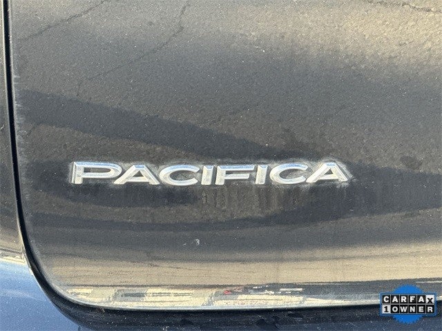 2024 Chrysler Pacifica Limited FWD