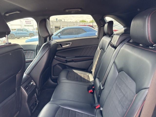 2022 Ford Edge ST Line