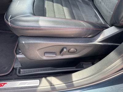 2022 Ford Edge ST Line