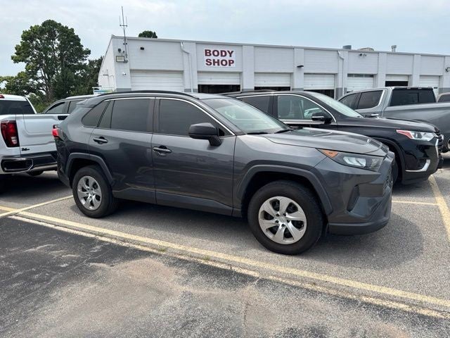 2020 Toyota RAV4 LE FWD
