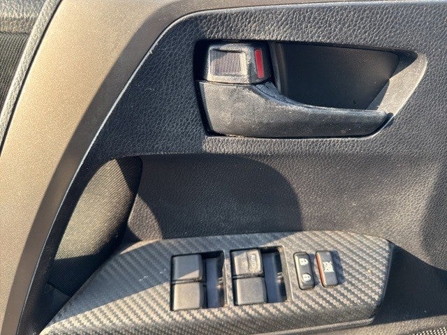 2013 Toyota RAV4 FWD 4dr XLE