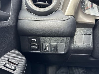 2013 Toyota RAV4 FWD 4dr XLE (Natl)