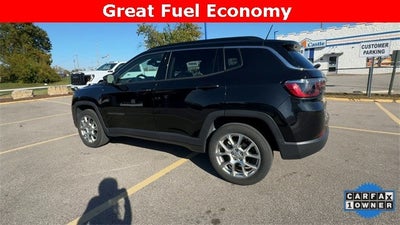 2022 Jeep Compass Latitude Lux