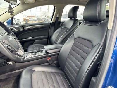 2017 Ford Fusion SE FWD