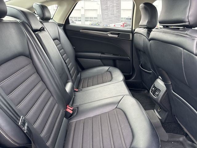 2017 Ford Fusion SE FWD