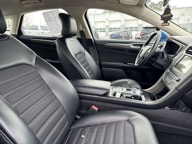 2017 Ford Fusion SE FWD