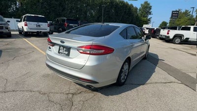 2017 Ford Fusion SE FWD