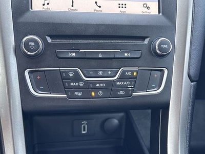 2017 Ford Fusion SE FWD