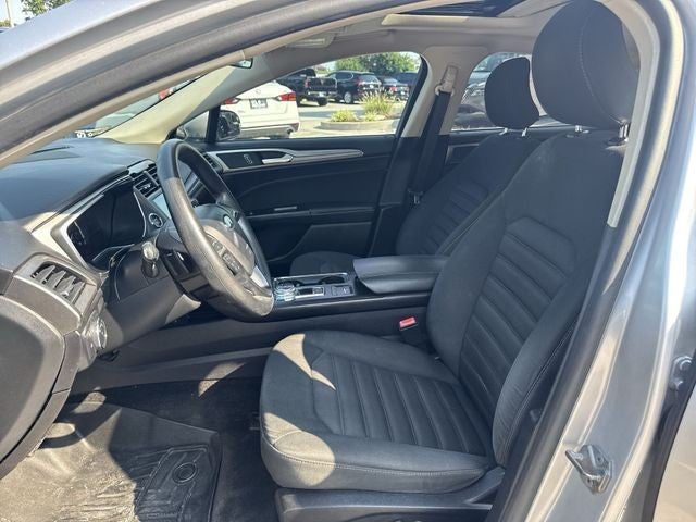 2017 Ford Fusion SE FWD