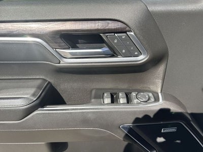 2022 Chevrolet Silverado 1500 4WD Crew Cab 147" LTZ