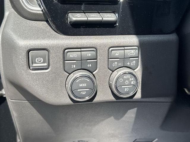 2025 Chevrolet Silverado 1500 4WD Crew Cab 147" High Country