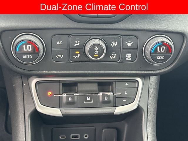 2022 GMC Terrain FWD 4dr SLE