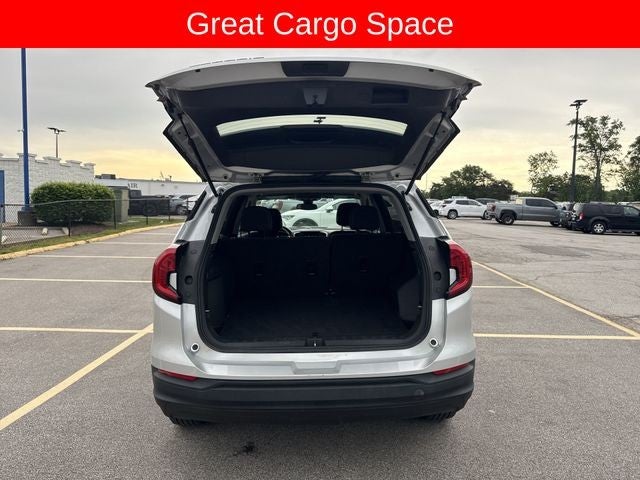 2022 GMC Terrain FWD 4dr SLE