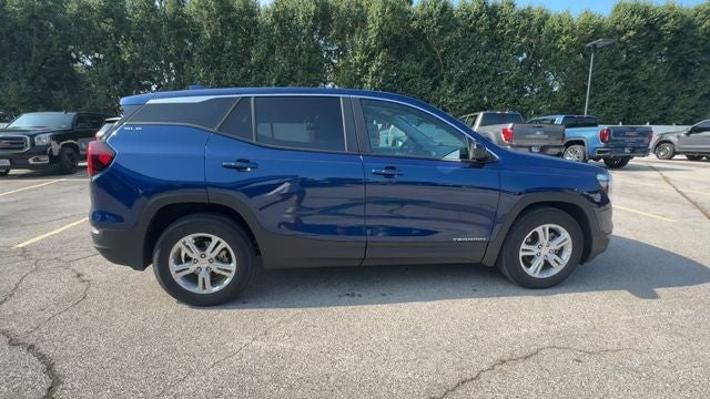 2022 GMC Terrain FWD 4dr SLE