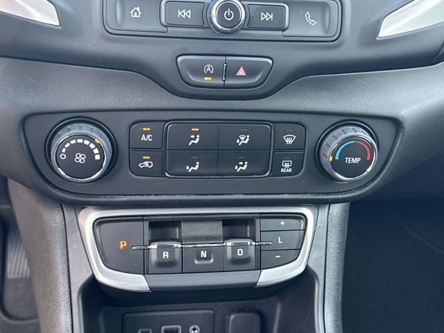 2022 GMC Terrain FWD 4dr SLE