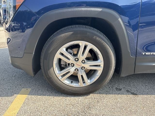 2022 GMC Terrain FWD 4dr SLE