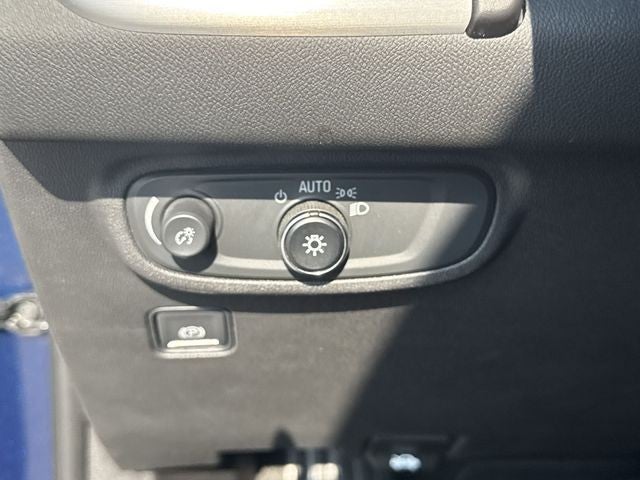 2022 GMC Terrain FWD 4dr SLE