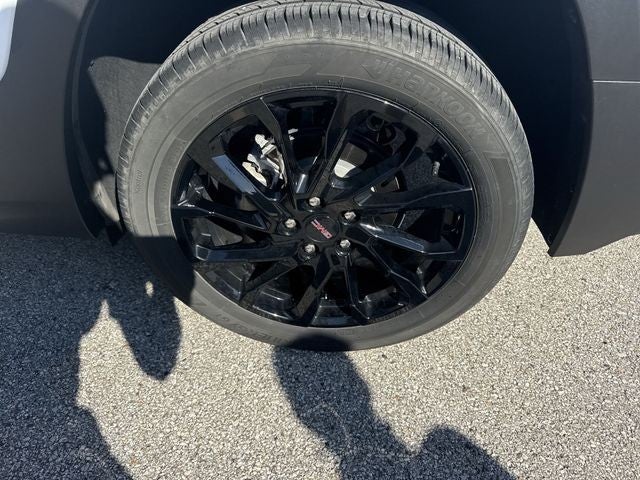 2023 GMC Terrain FWD 4dr SLT