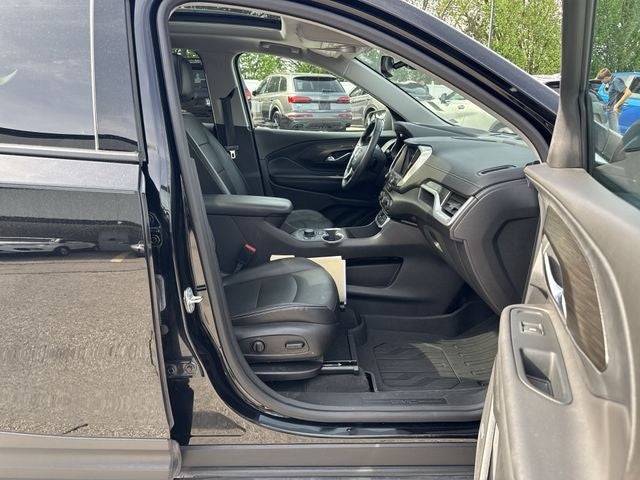 2022 GMC Terrain AWD 4dr SLT