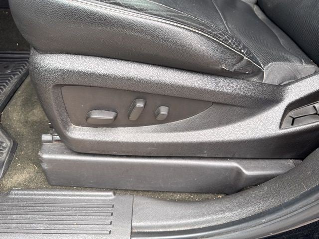 2016 GMC Sierra 1500 4WD Crew Cab 143.5" SLT