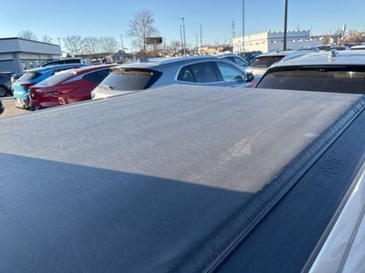 2018 GMC Sierra 1500 4WD Crew Cab 143.5" SLT