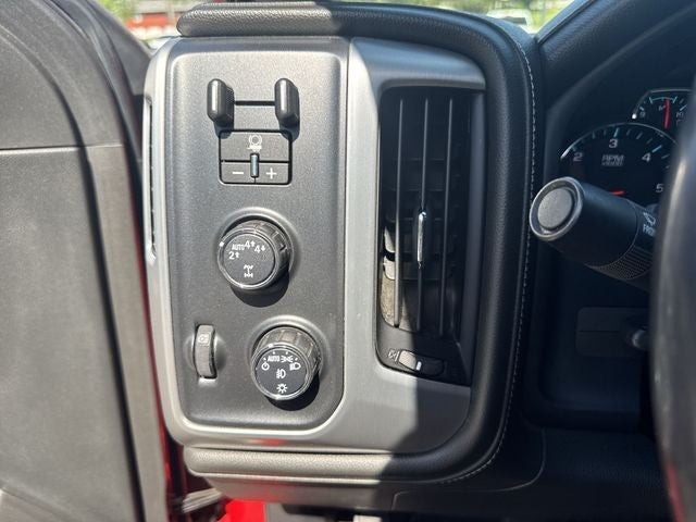 2018 GMC Sierra 1500 4WD Crew Cab 143.5" SLT