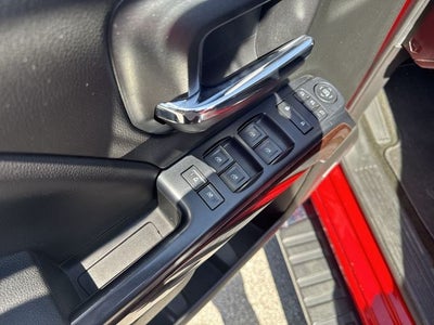 2018 GMC Sierra 1500 4WD Crew Cab 143.5" SLT