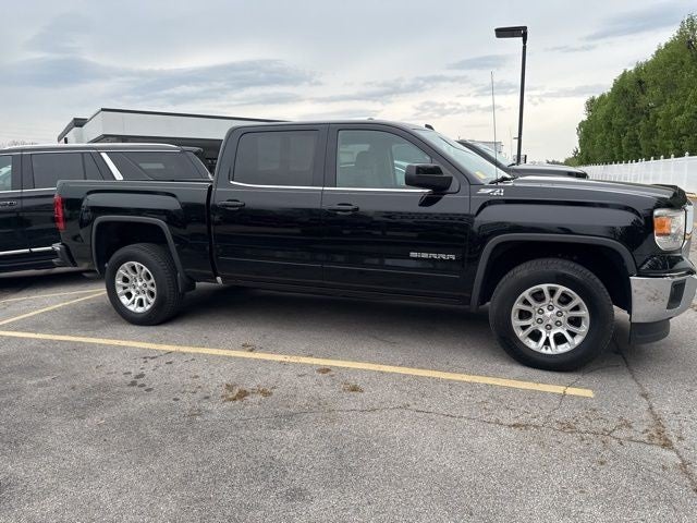 2015 GMC Sierra 1500 4WD Crew Cab 143.5" SLE