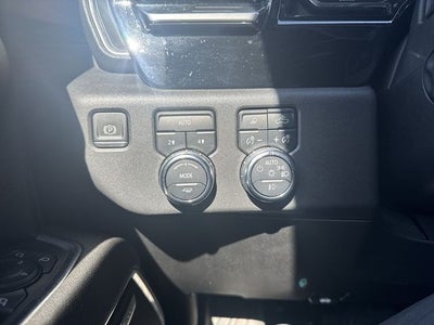 2023 GMC Sierra 1500 4WD Crew Cab 147" SLT