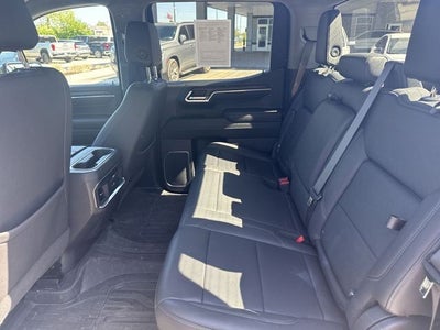2023 GMC Sierra 1500 4WD Crew Cab 147" SLT
