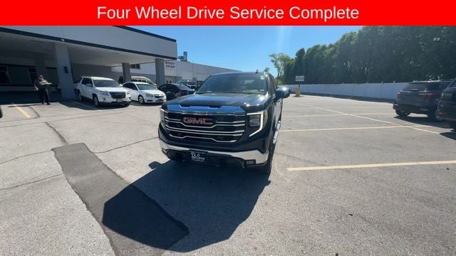 2023 GMC Sierra 1500 4WD Crew Cab 147" SLT