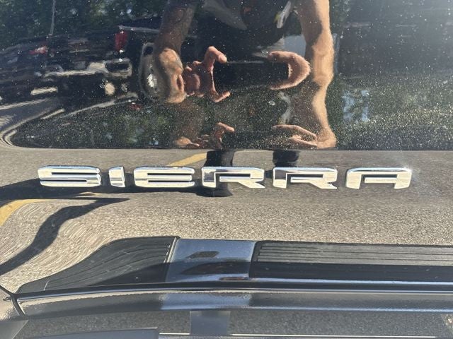 2023 GMC Sierra 1500 4WD Crew Cab 147" SLT