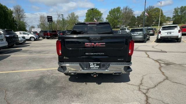 2023 GMC Sierra 1500 4WD Crew Cab 147" SLT