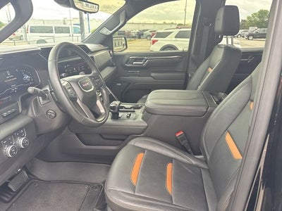 2024 GMC Sierra 1500 4WD Crew Cab 147" AT4