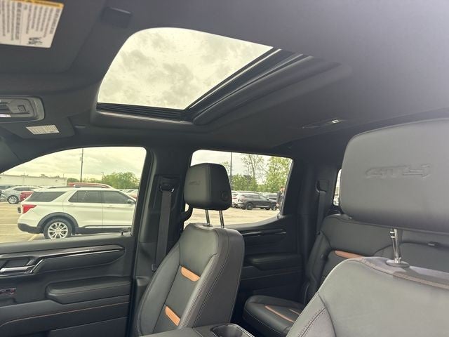 2024 GMC Sierra 1500 4WD Crew Cab 147" AT4