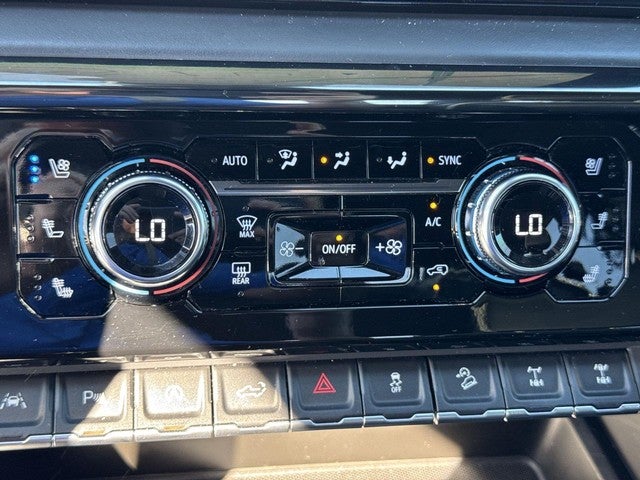 2022 GMC Sierra 1500 4WD Crew Cab 147" AT4X