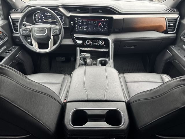 2023 GMC Sierra 1500 4WD Crew Cab 147" Denali